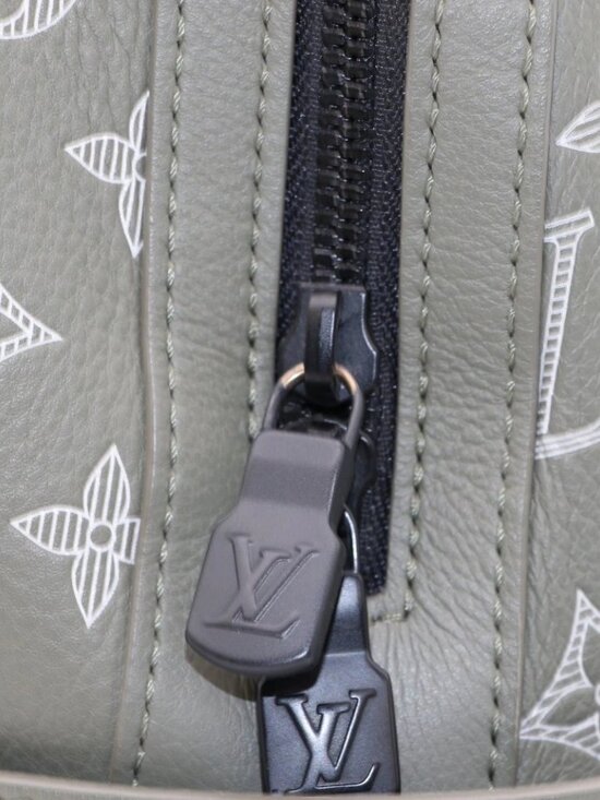 Louis Vuitton Discovery Backpack PM Monogram Shadow Leather M12463 - Gray main image 8